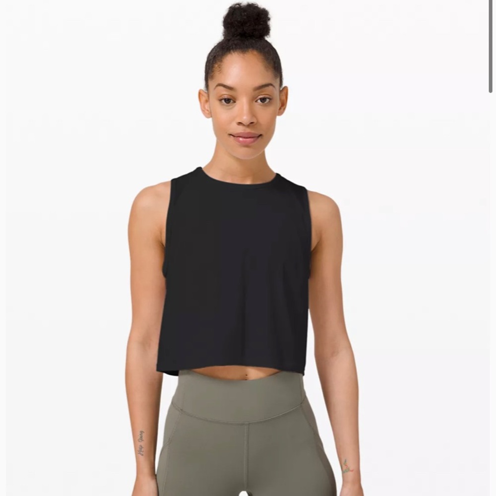 Lululemon cropped sculpt tank size 4
